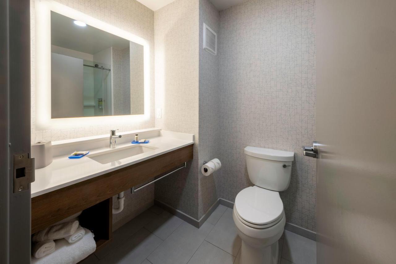 Holiday Inn Express Hotel & Suites Petersburg/Dinwiddie By Ihg Luaran gambar