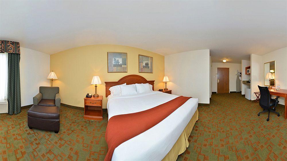 Holiday Inn Express Hotel & Suites Petersburg/Dinwiddie By Ihg Luaran gambar