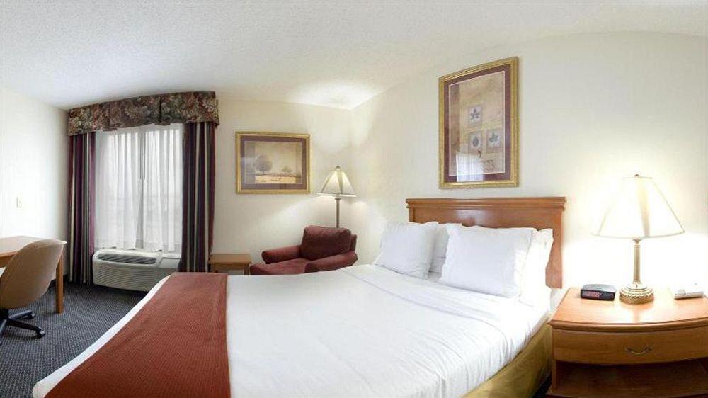 Holiday Inn Express Hotel & Suites Petersburg/Dinwiddie By Ihg Luaran gambar