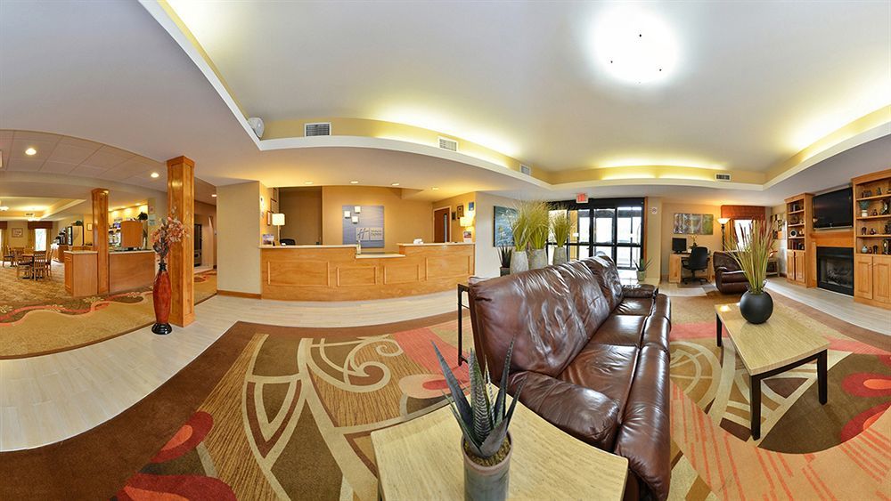 Holiday Inn Express Hotel & Suites Petersburg/Dinwiddie By Ihg Luaran gambar